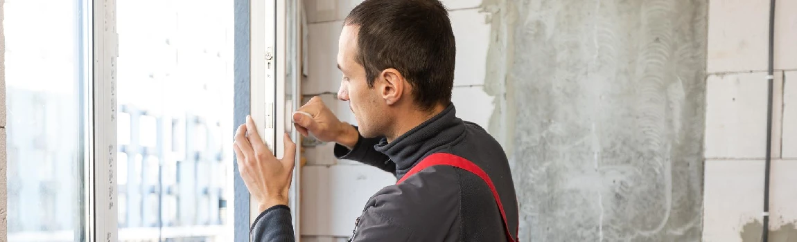 Emergency Cracked Windows Repair Services in Poinciana, FL